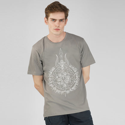 Trishul Mantra grijs T-shirt met ronde hals en korte mouwen