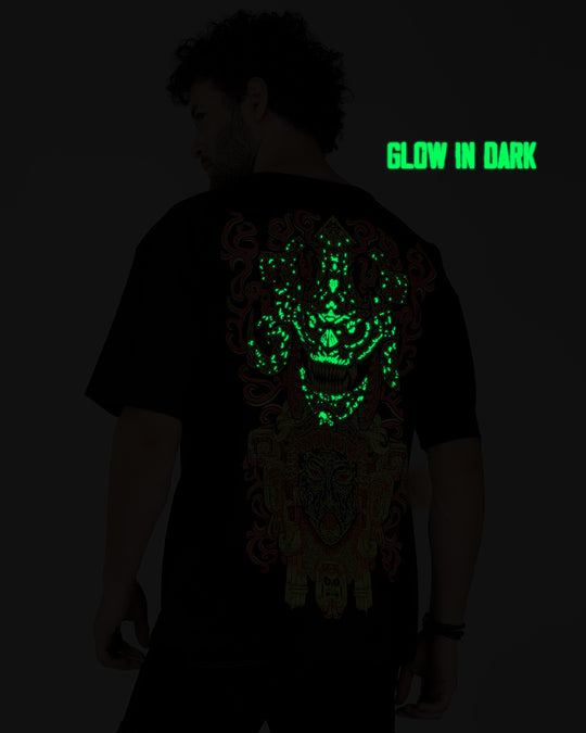 Macabra Koningin | UV-licht reactief &amp; Glow In Dark | Oversized T-shirt