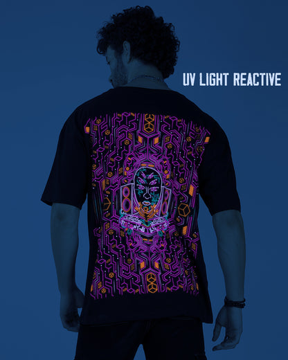 Fréquence Modulaire | Réactif à la lumière UV et phosphorescent | T-shirt surdimensionné