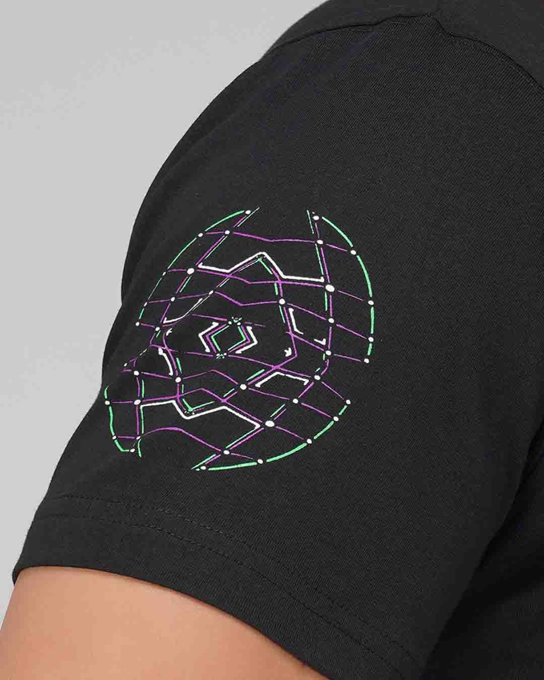 Spiritueel netwerk UV-licht reactief T-shirt