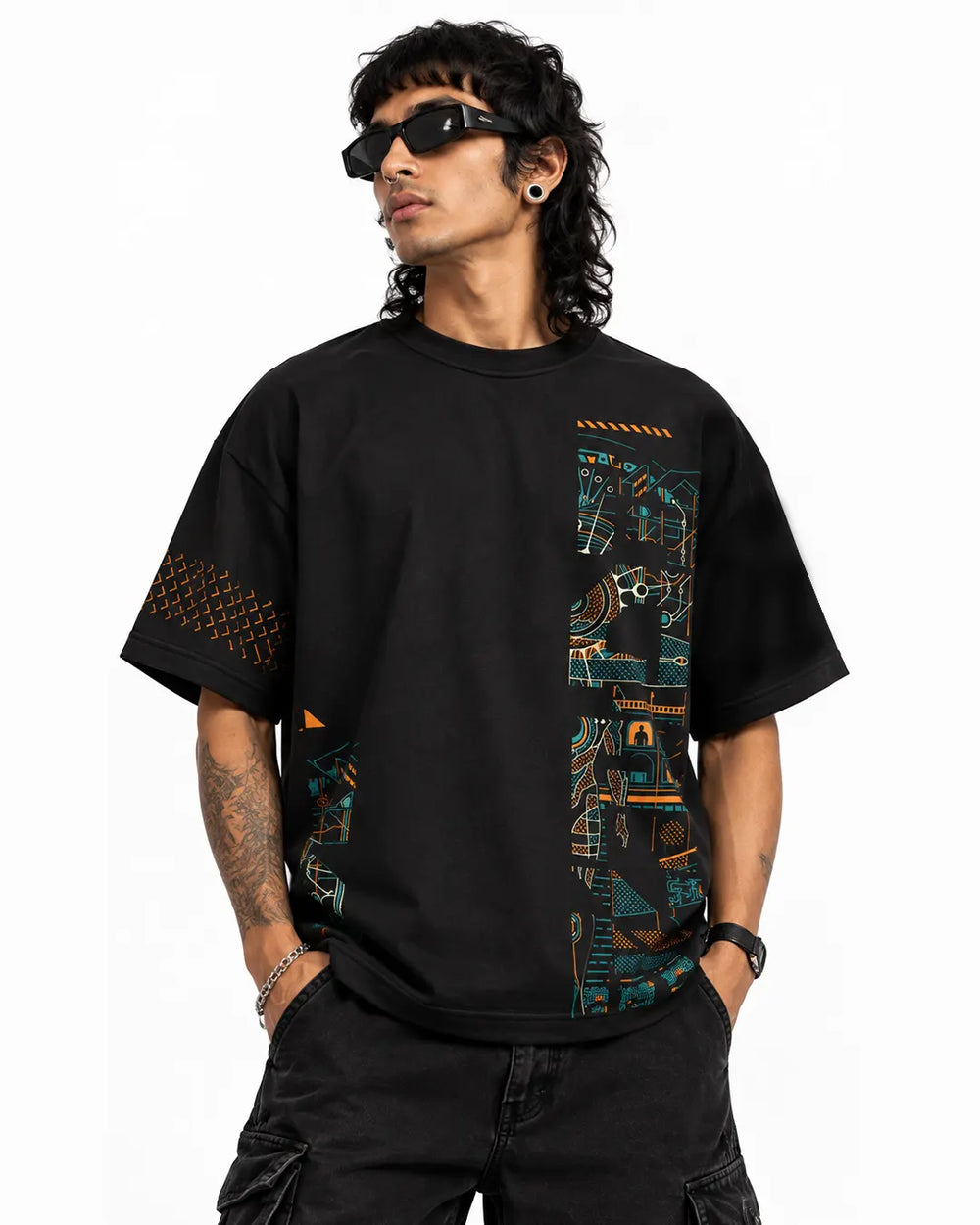 Optikore oversized graphic T-shirt with UV-reactive artwork for blacklight settings